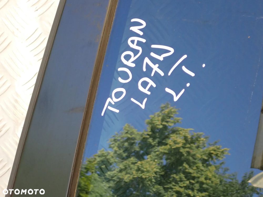 DRZWI PRAWY  PRZÓD VW TOURAN KOD LAKIERU LA7W 450 ZŁ - 18