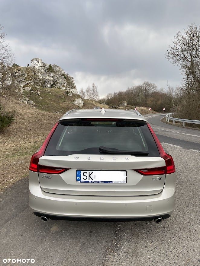 Volvo V90 D3 AWD Momentum Pro - 6