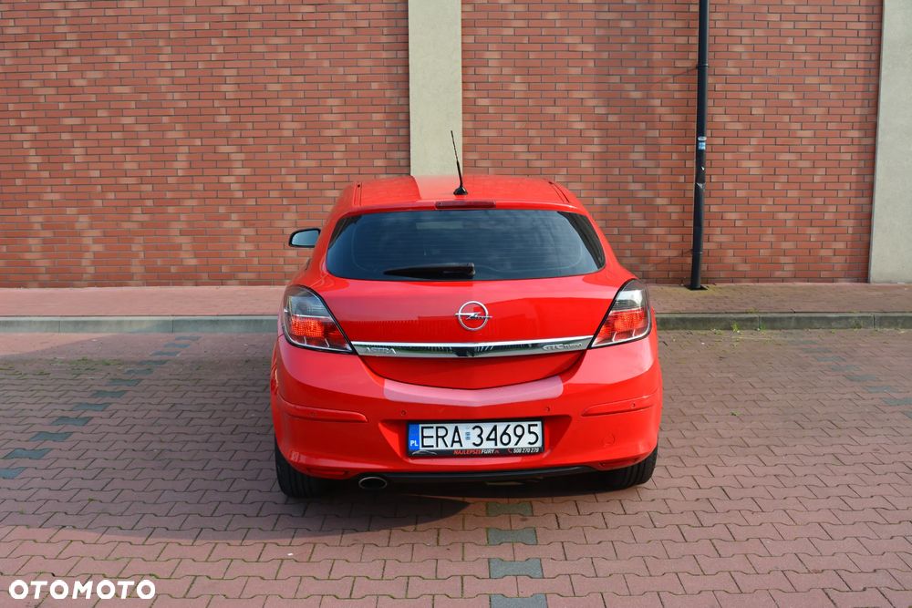 Opel Astra GTC 1.6 Turbo Edition - 5