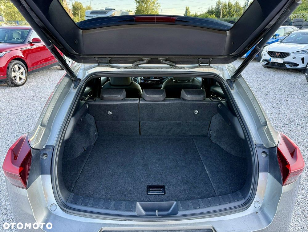 Lexus UX - 40