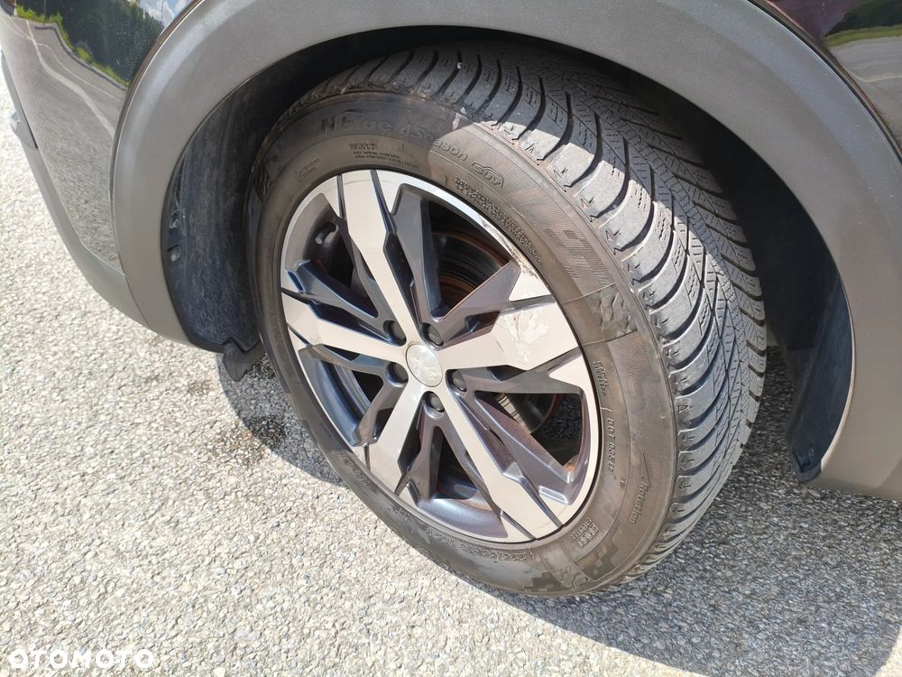 Peugeot 3008 BlueHDi 130 Stop & Start EAT8 Allure - 10
