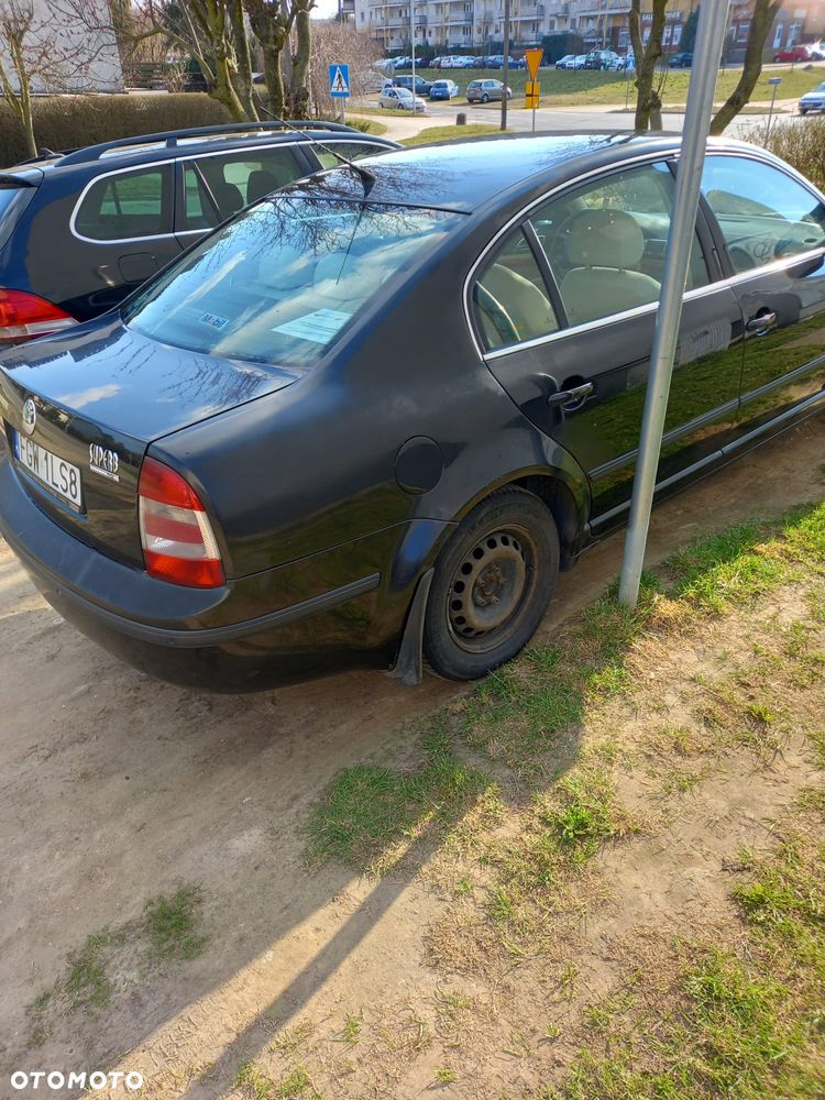 Skoda Superb 1.9 TDI Ambiente - 5