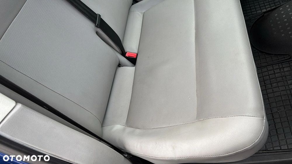 Volkswagen Transporter T5 - 19