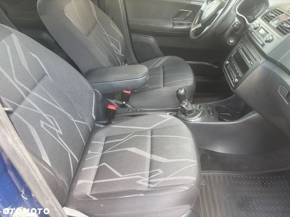 Skoda Fabia 1.2 TSI Fresh - 35