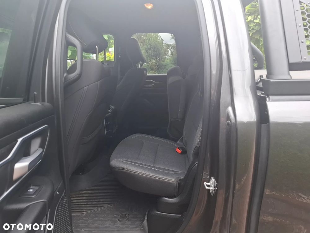 Dodge RAM 1500 5.7 4x4 - 7