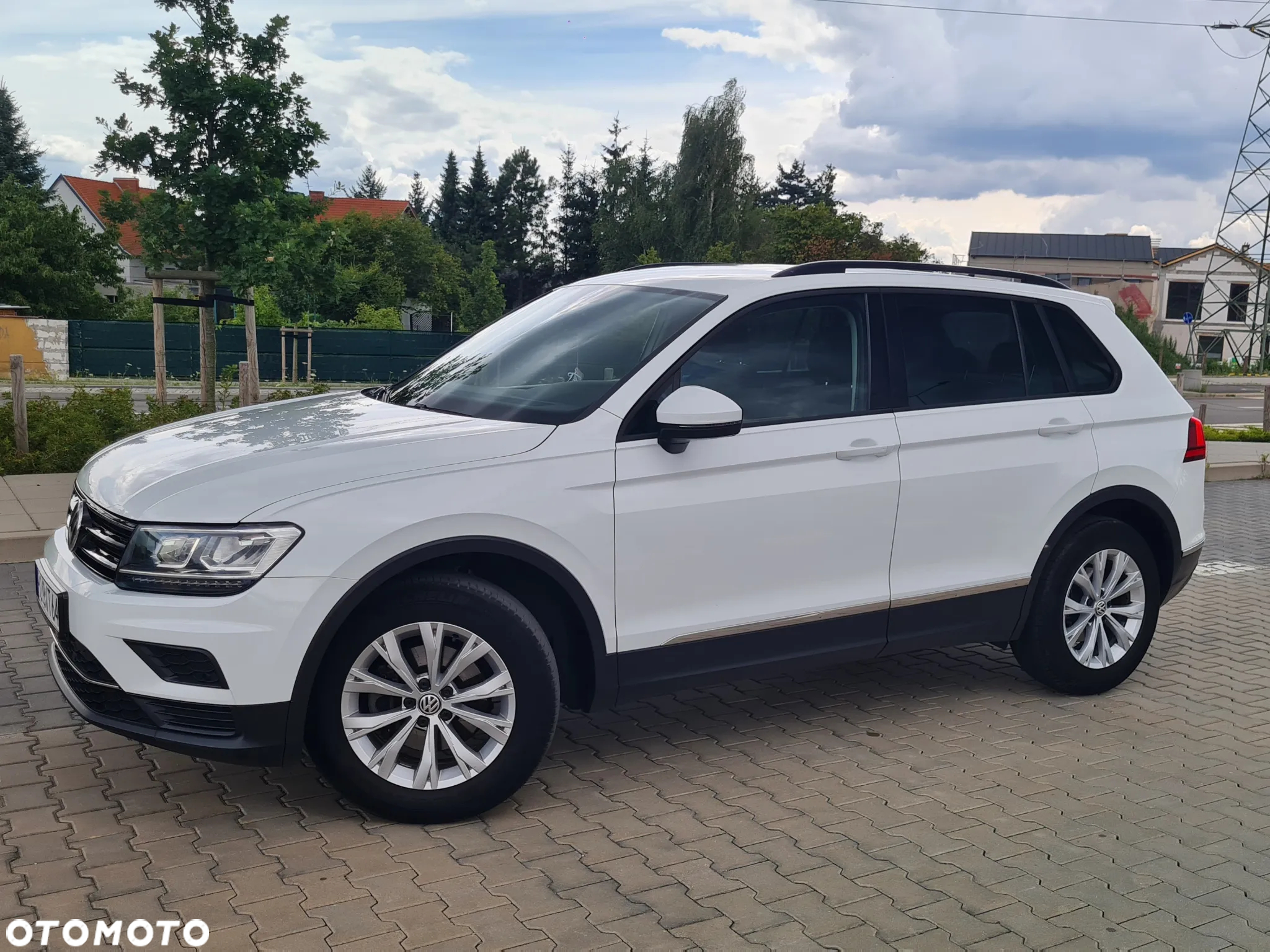 Volkswagen Tiguan - 23
