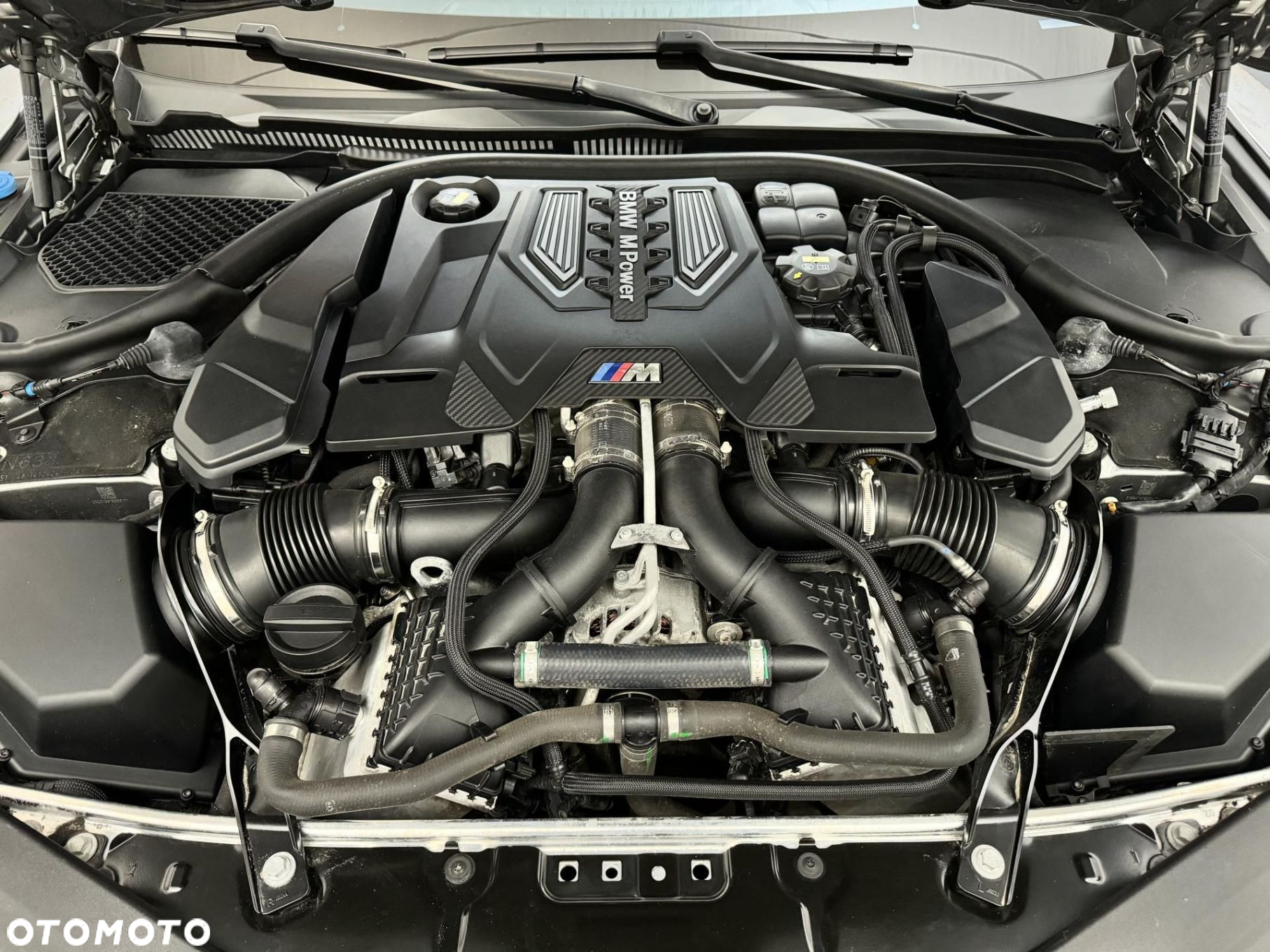 BMW M8 - 17