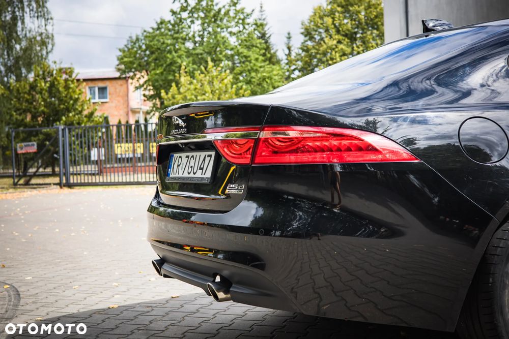 Jaguar XF 2.0 i4D AWD Prestige - 7