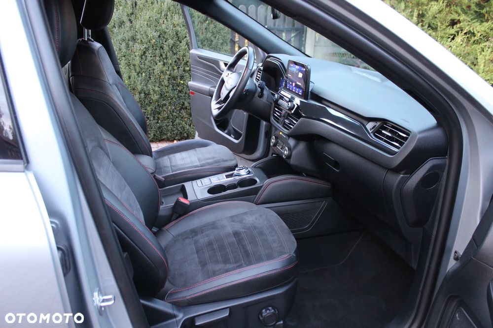 Ford Kuga - 13
