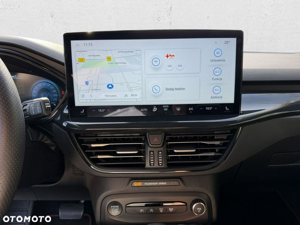 Peugeot 408 - 19