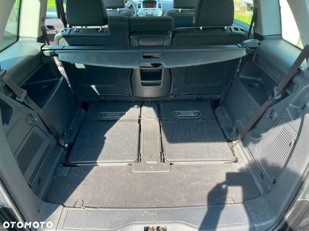 Opel Zafira - 9