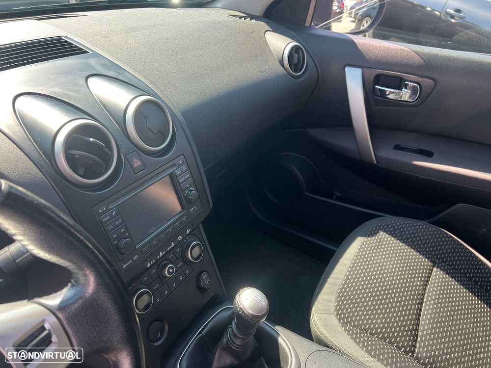 Nissan Qashqai 1.5 dCi Tekna Premium 18 - 21