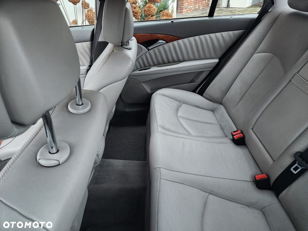 Mercedes-Benz Klasa E 280 CDI 4Matic Automatik Elegance DPF - 11