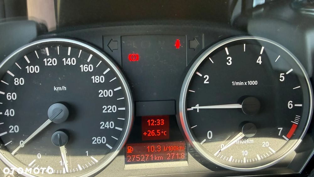 BMW Seria 3 320i - 11