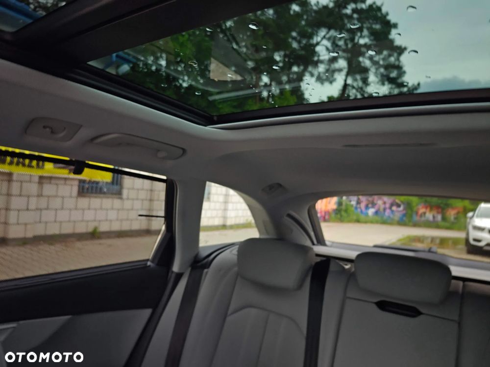 Audi A4 Avant 40 TDI quattro S tronic - 29