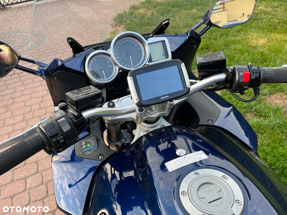 Yamaha FJR - 27