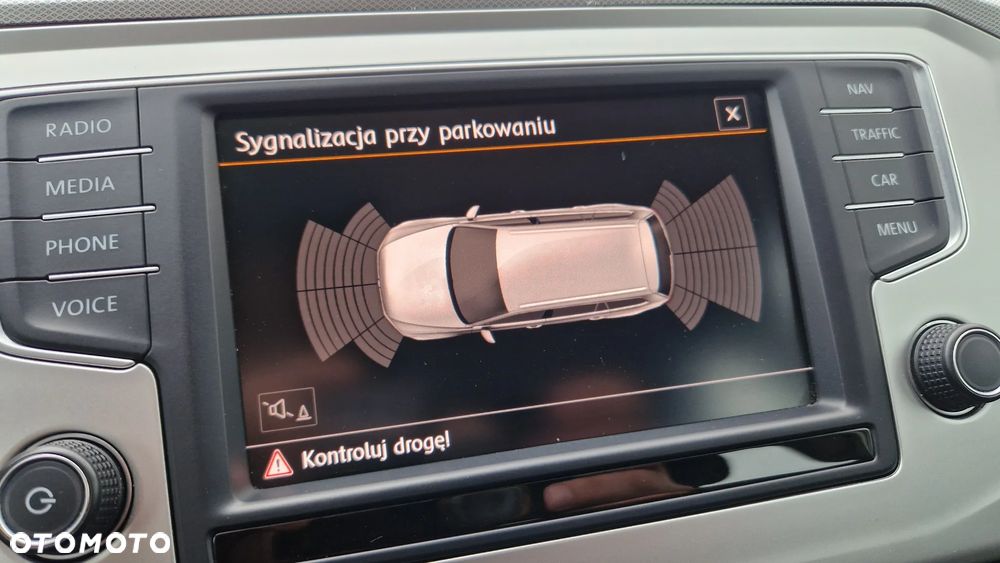 Volkswagen Passat Variant 2.0 TDI (BlueMotion Technology) Comfortline - 15