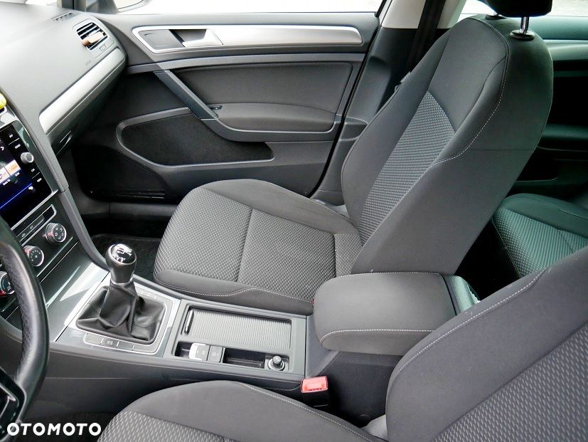 Volkswagen Golf 1.5 TSI BMT Comfortline - 28