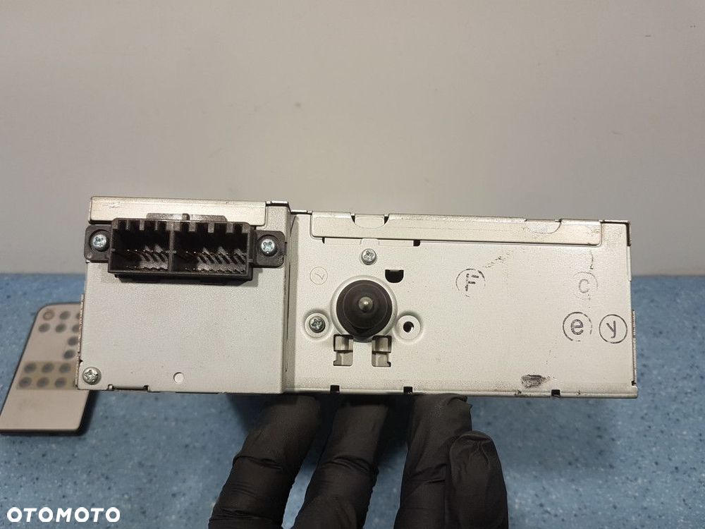 CHRYSLER TOWN AND COUNTRY CZYTNIK DVD P050944038AB - 4