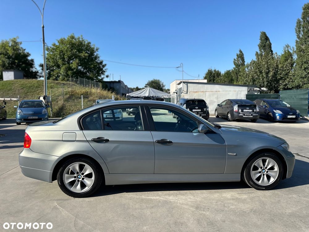 BMW Seria 3 320i - 6
