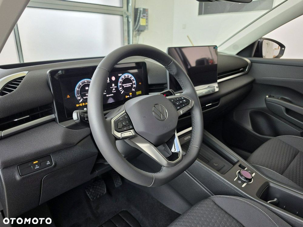 Volkswagen T-Roc - 10