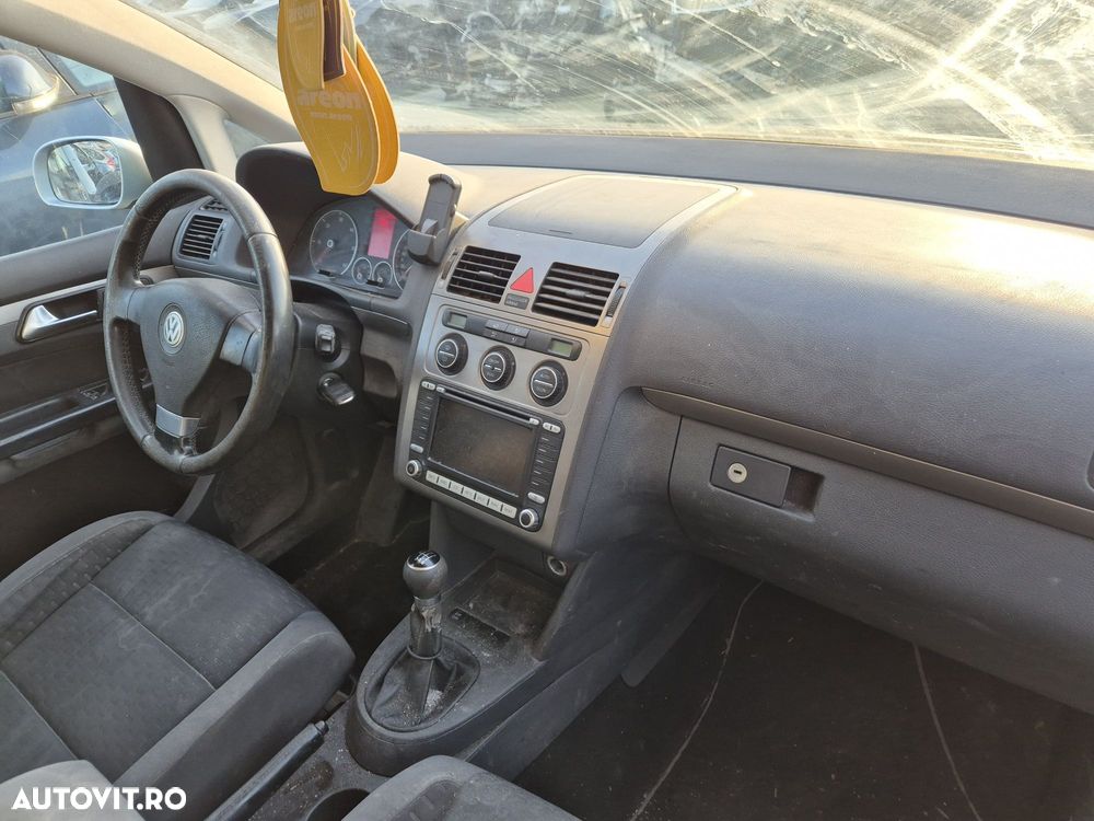 Dezmembram Volkswagen Touran 2007 2.0tdi BKD Manual 6 trepte - 5