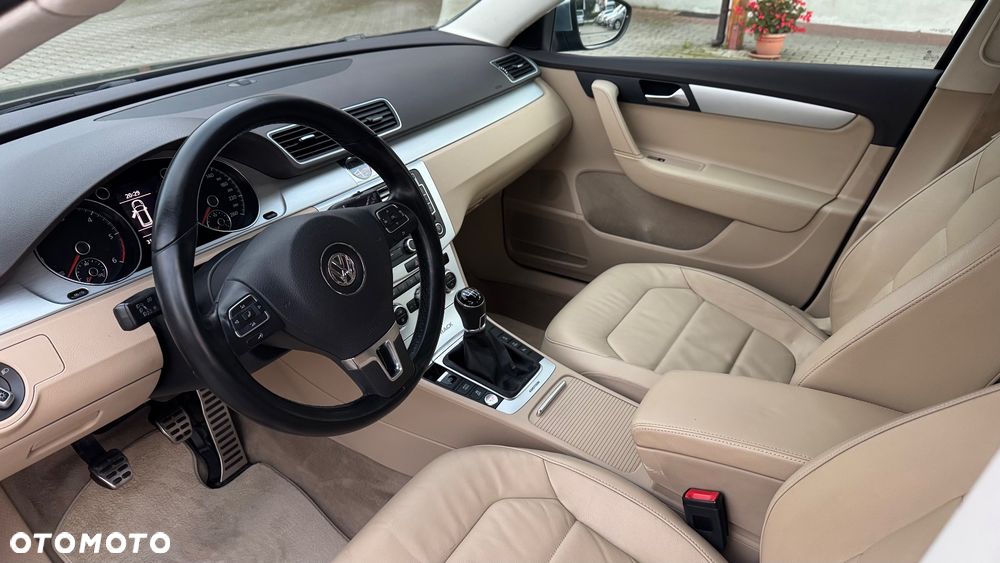 Volkswagen Passat Alltrack 2.0 TDI 4Mot - 30