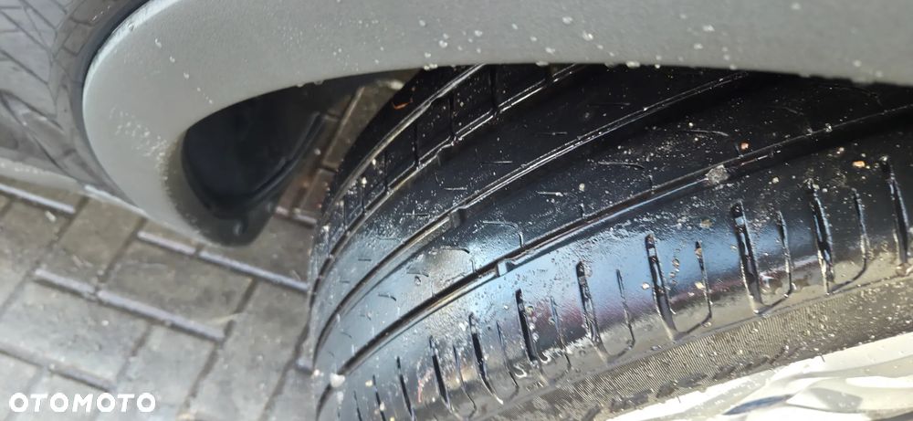 Ford Kuga 2.0 TDCi 4WD Titanium - 22