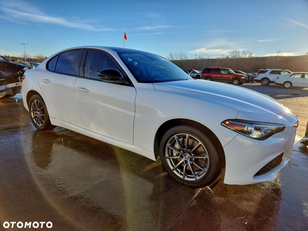Alfa Romeo Giulia 2.0 Turbo 16V AT8-Q4 Veloce Ti