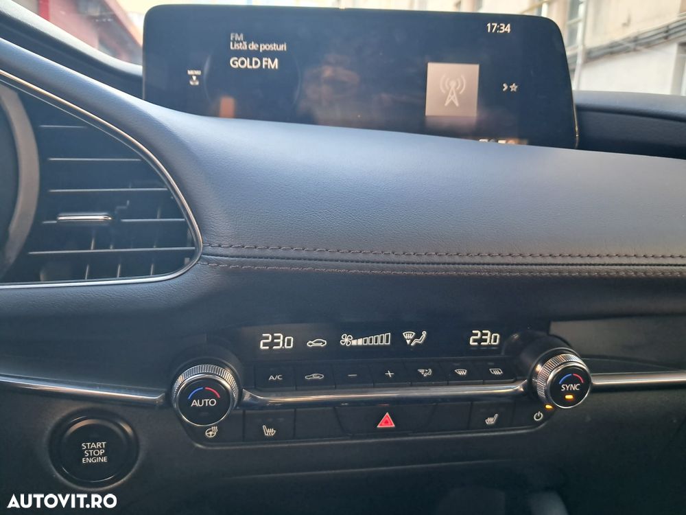 Mazda 3 e-SKYACTIV-X 186 M HYBRID Aut. CENTRE-LINE - 12