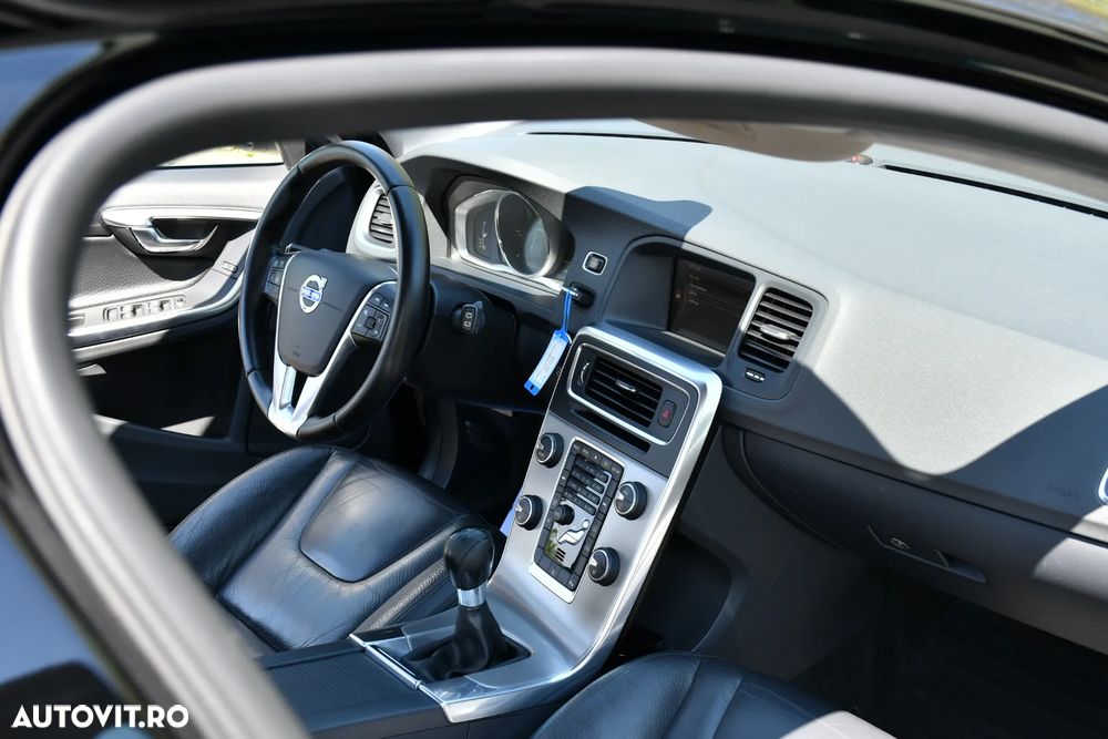 Volvo V60 DRIVe Summum - 29