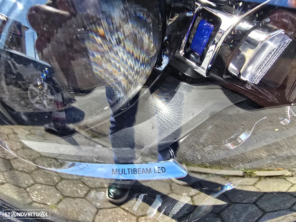 Mercedes-Benz E 220 d 9G-TRONIC AMG Line - 4