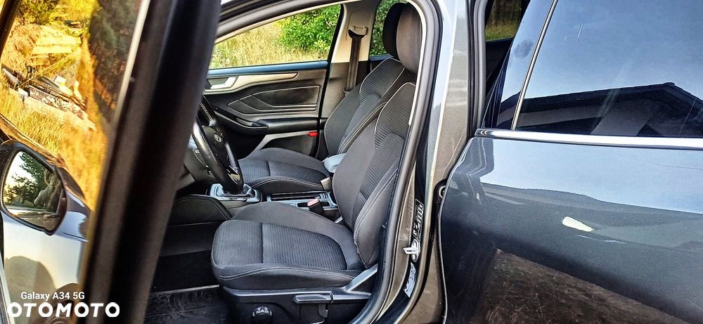 Ford Focus 1.5 EcoBlue Connected - 15