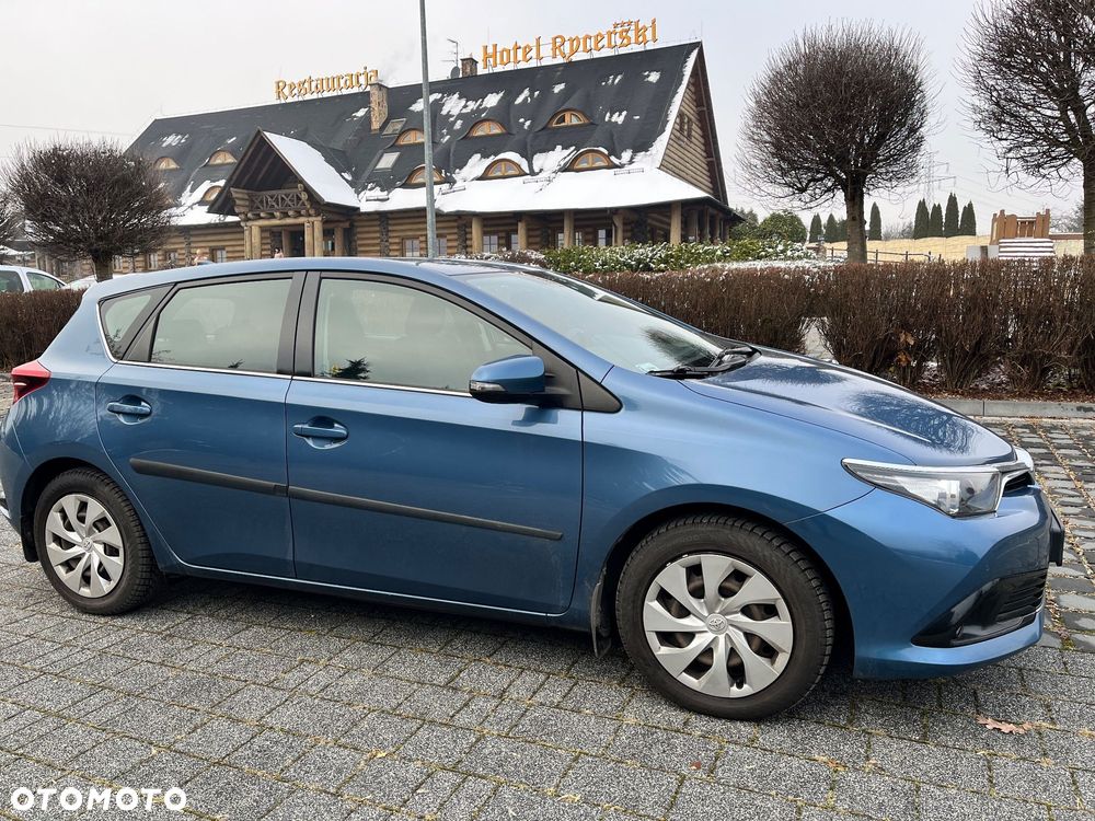 Toyota Auris 1.6 Comfort - 1