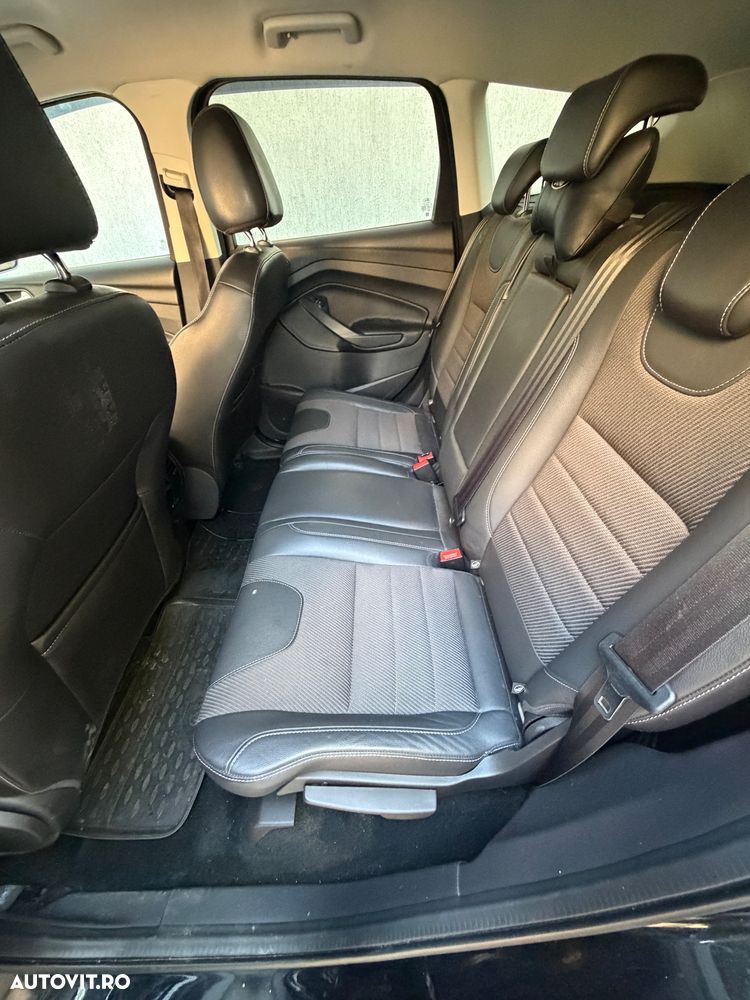 Ford Kuga 2.0 TDCi Powershift 4WD Titanium - 6