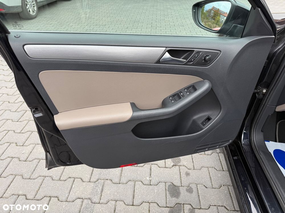 Volkswagen Jetta 1.4 TSI DSG Comfortline - 9