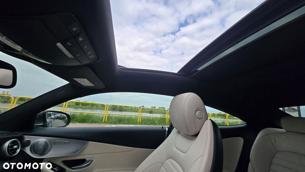 Mercedes-Benz Klasa C 200 4-Matic 9G-TRONIC - 10