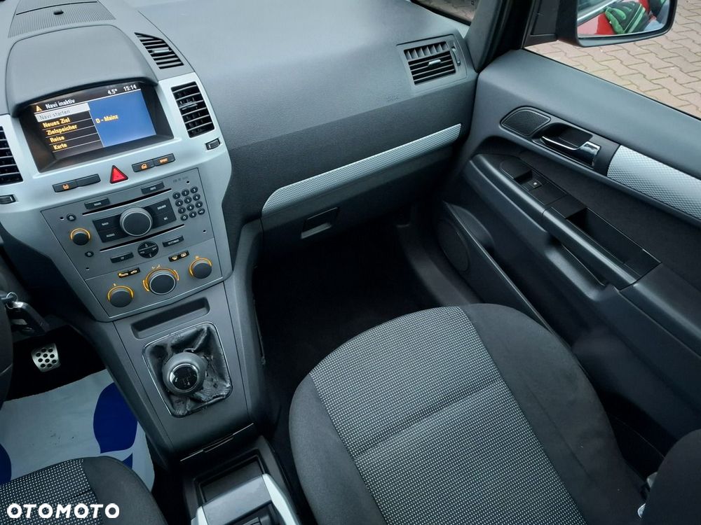 Opel Zafira 1.8 Cosmo - 21