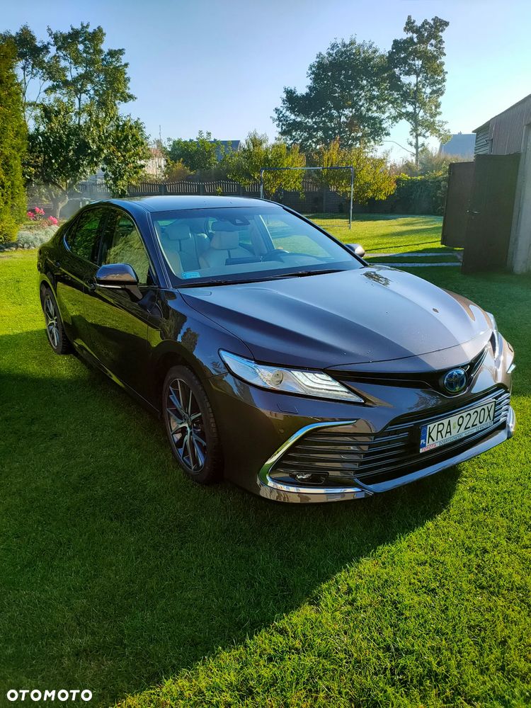 Toyota Camry 2.5 Hybrid Executive CVT - 2