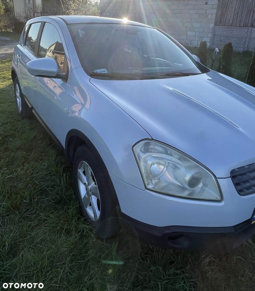 Nissan Qashqai 2.0 dCi 4 x 4 DPF tekna - 1