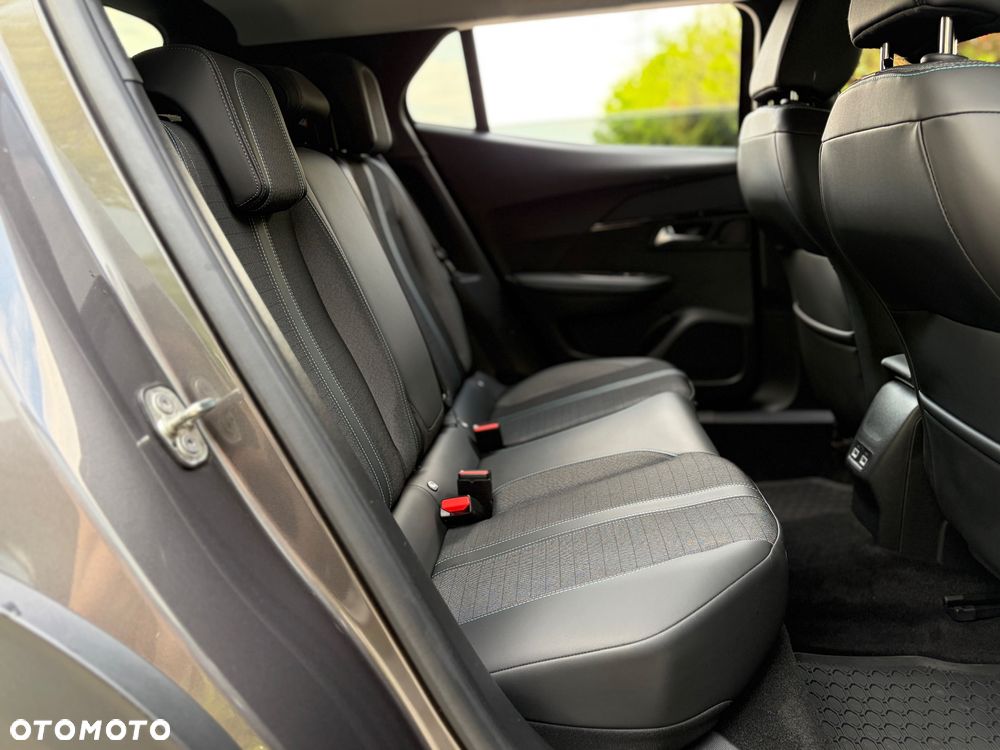 Peugeot 2008 1.5 BlueHDi Allure Pack S&S EAT8 - 34