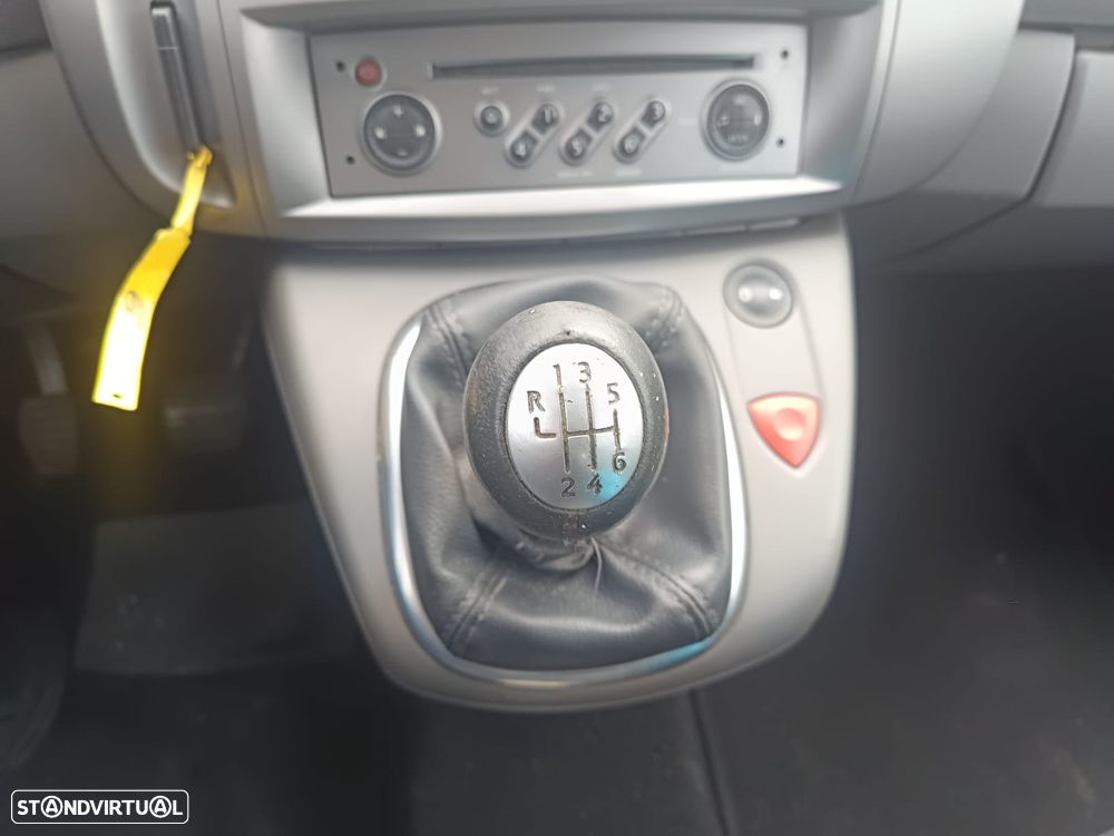 Renault Scénic 1.5 dCi Dynamique S - 19