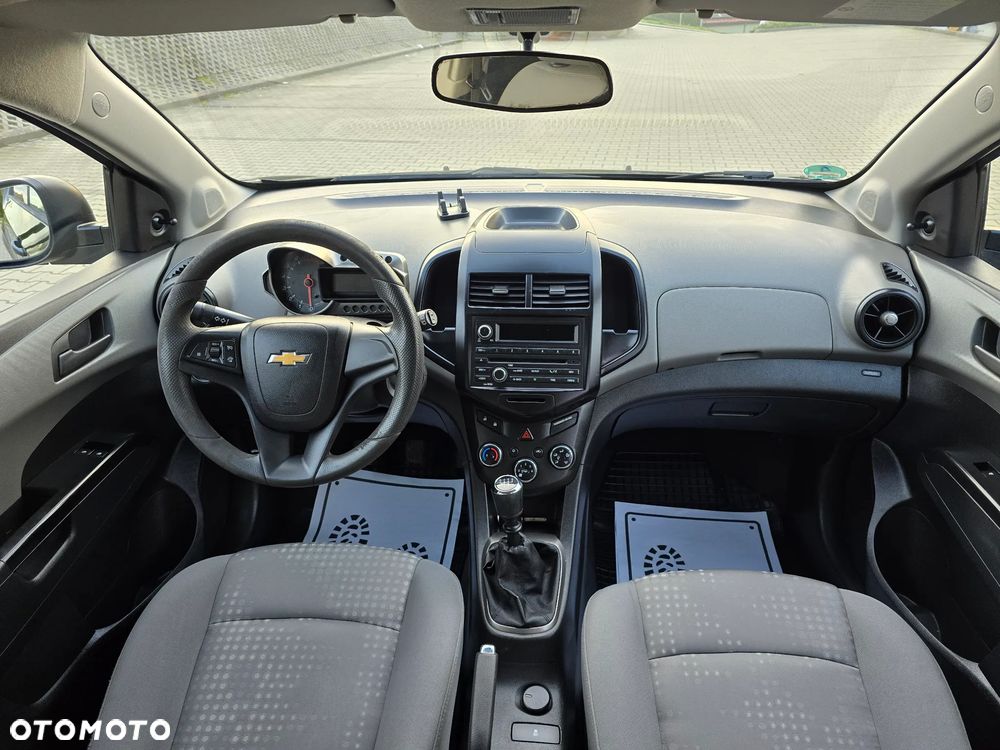 Chevrolet Aveo - 22