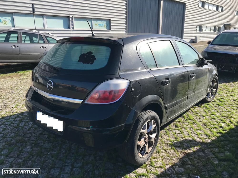 Opel Astra H 1.4 5P 2004 - Para Peças - 6