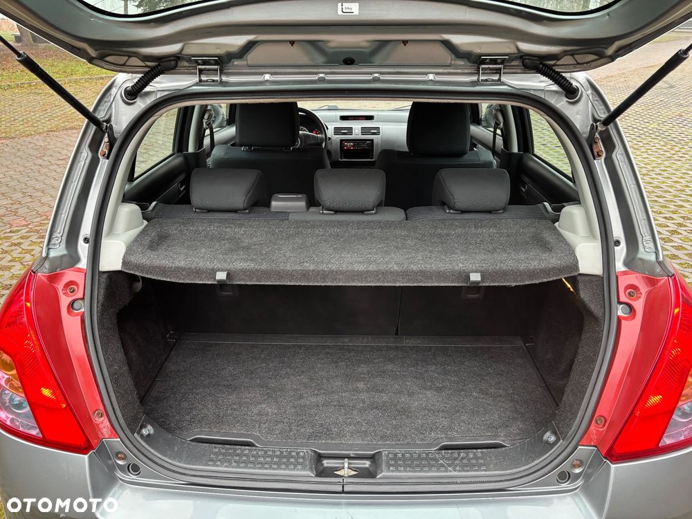 Suzuki Swift 1.3 Comfort dance - 19