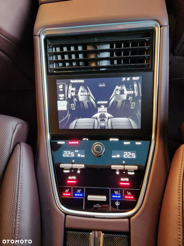 Porsche Panamera Turbo - 35