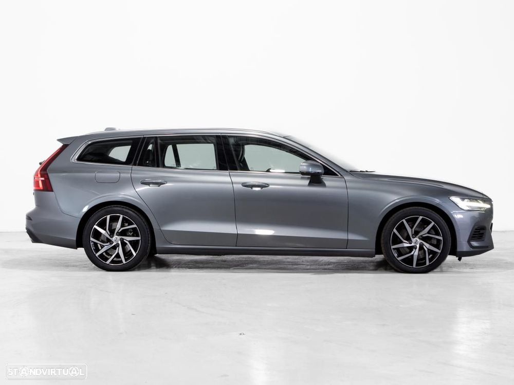 Volvo V60 2.0 T8 AWD TE Momentum - 2