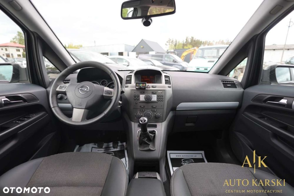 Opel Zafira - 38