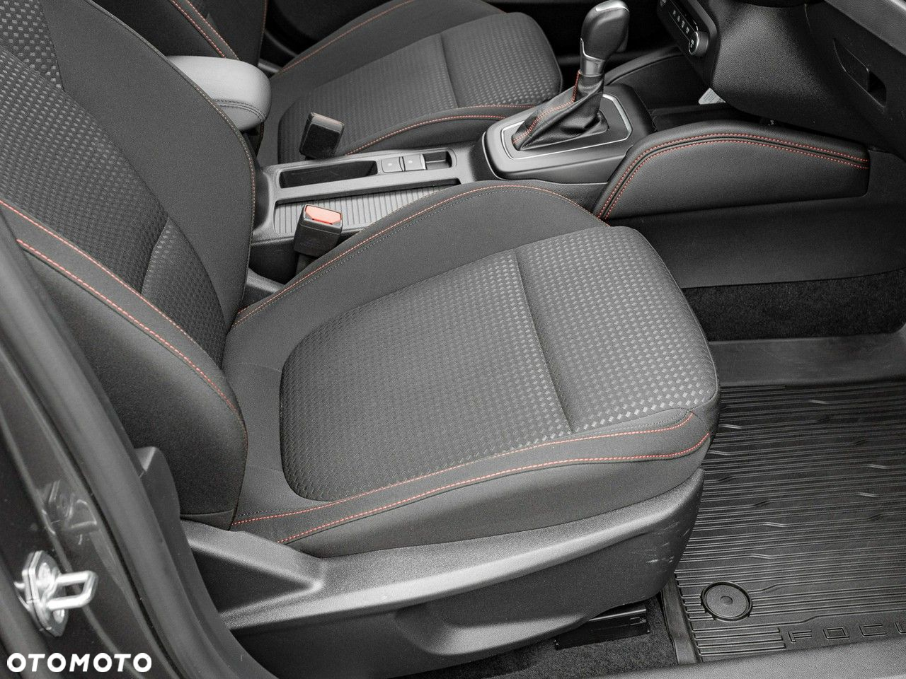 Ford Focus - 31