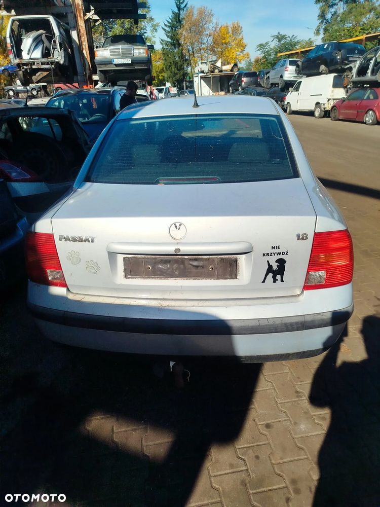 Volkswagen Passat B5   na części - 9